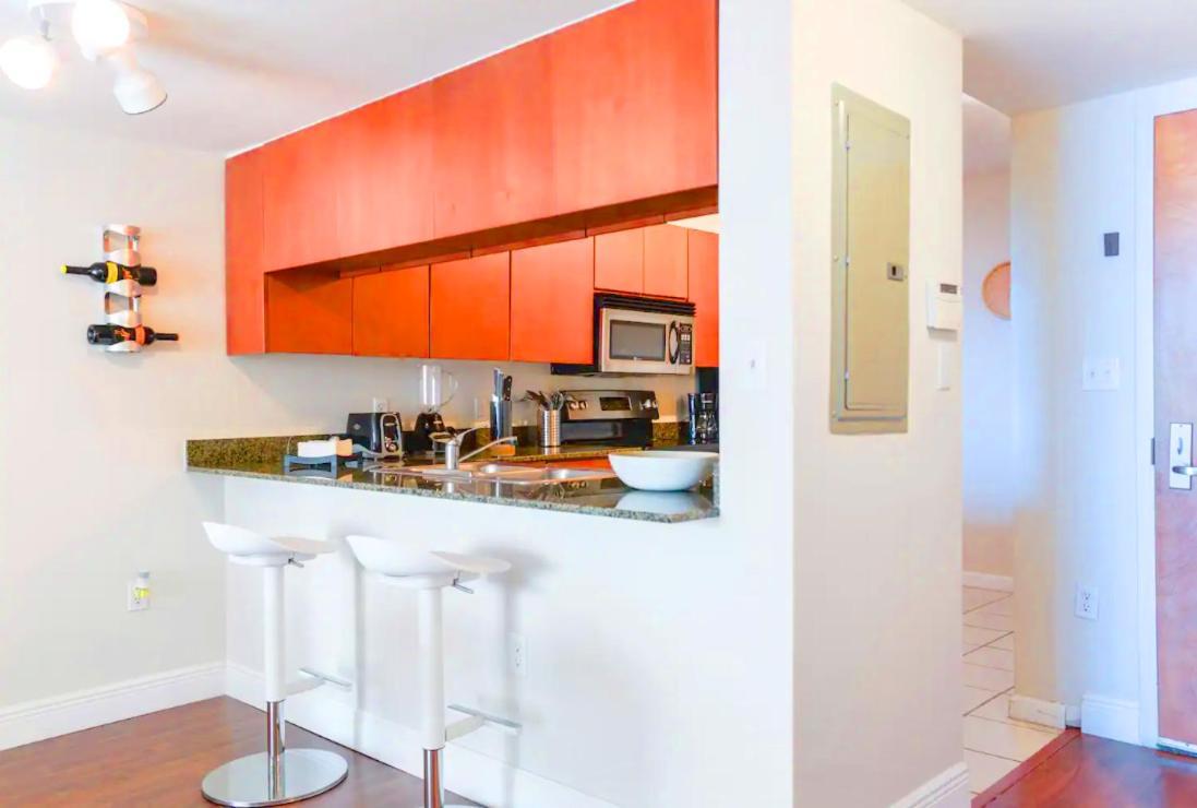 Luxury 2 Bedroom At Brickell With Pool Miami