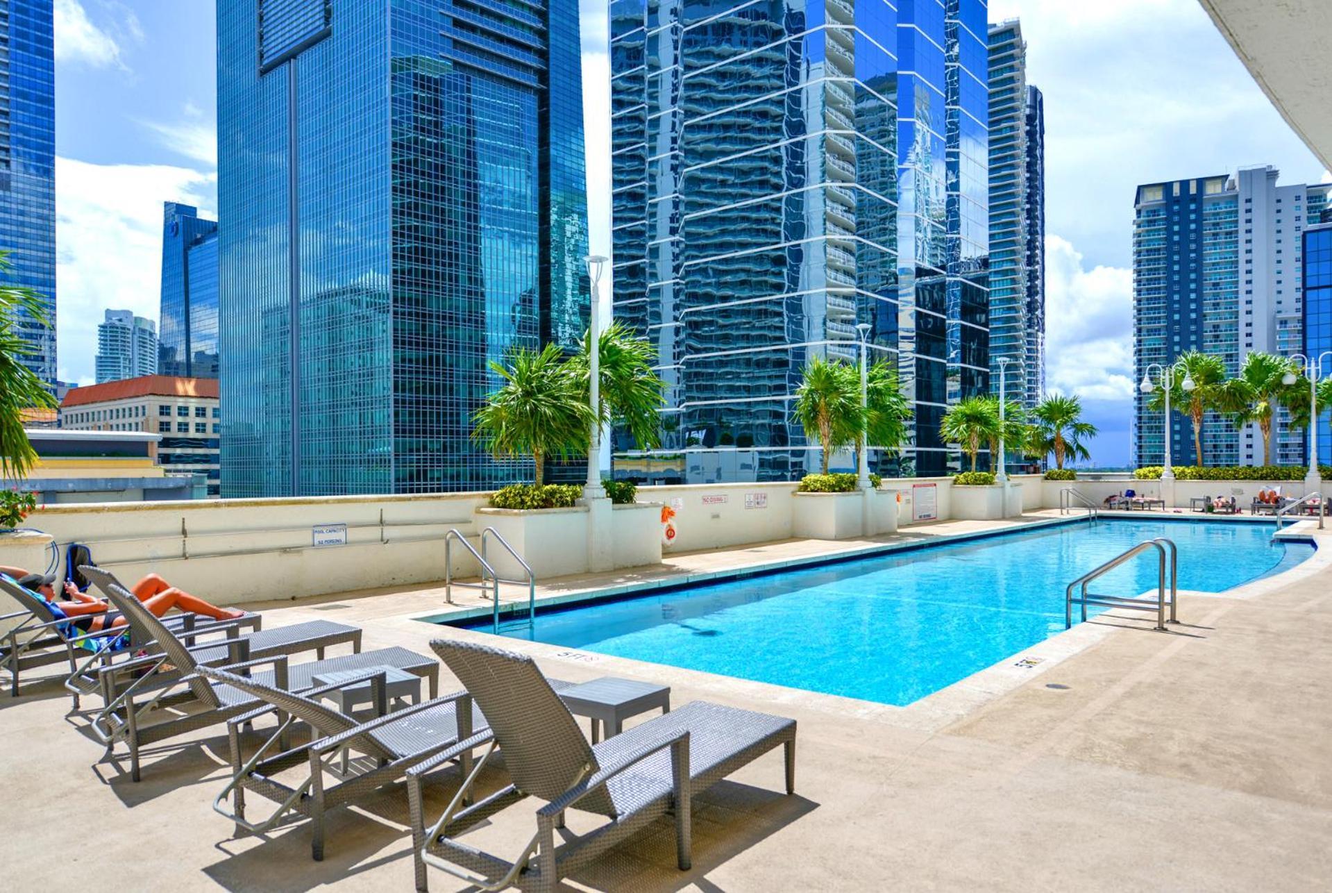 Luxury 2 Bedroom At Brickell With Pool *